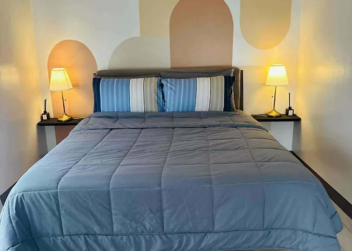 Cozy & Modern Staycation